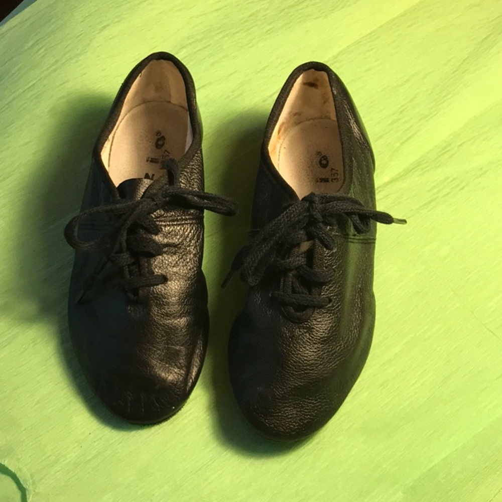 Grrrls dance shoes